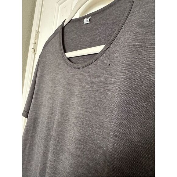 Uniqlo heattech men’s gray crewneck T-shirt size large - Picture 7 of 10